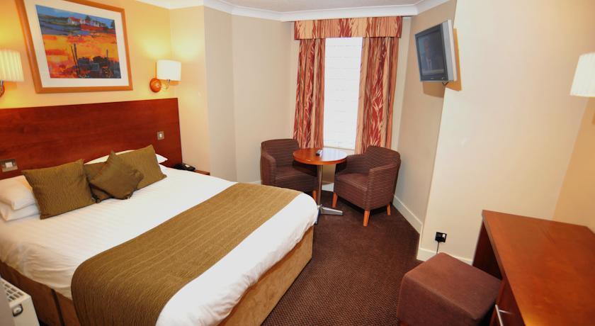 Golden Lion Hotel Stirling Ngoại thất bức ảnh