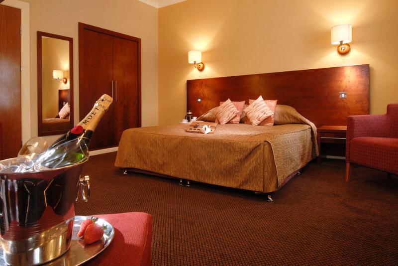 Golden Lion Hotel Stirling Ngoại thất bức ảnh